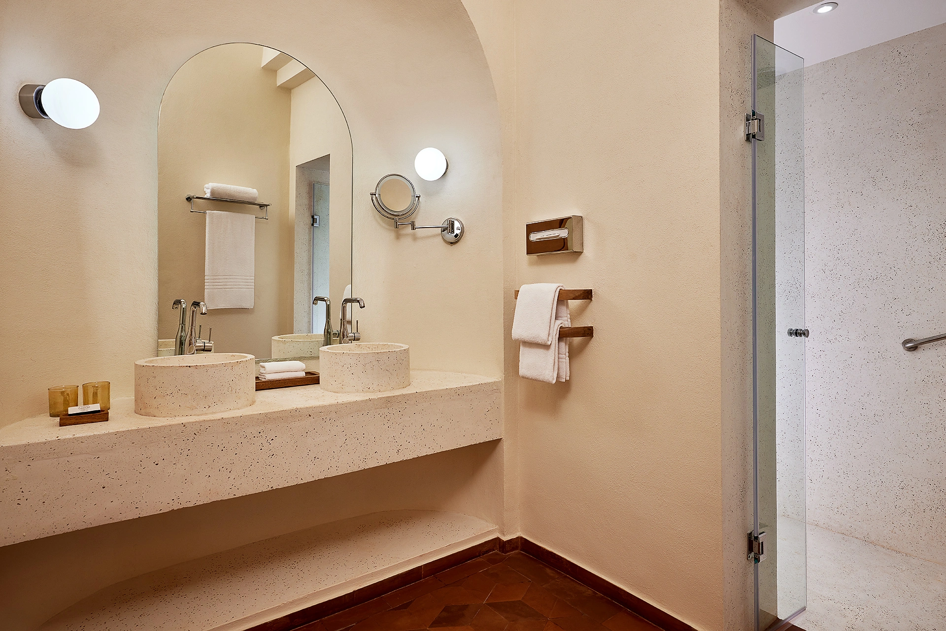 Sheraton Hotel Rooms Bathroom