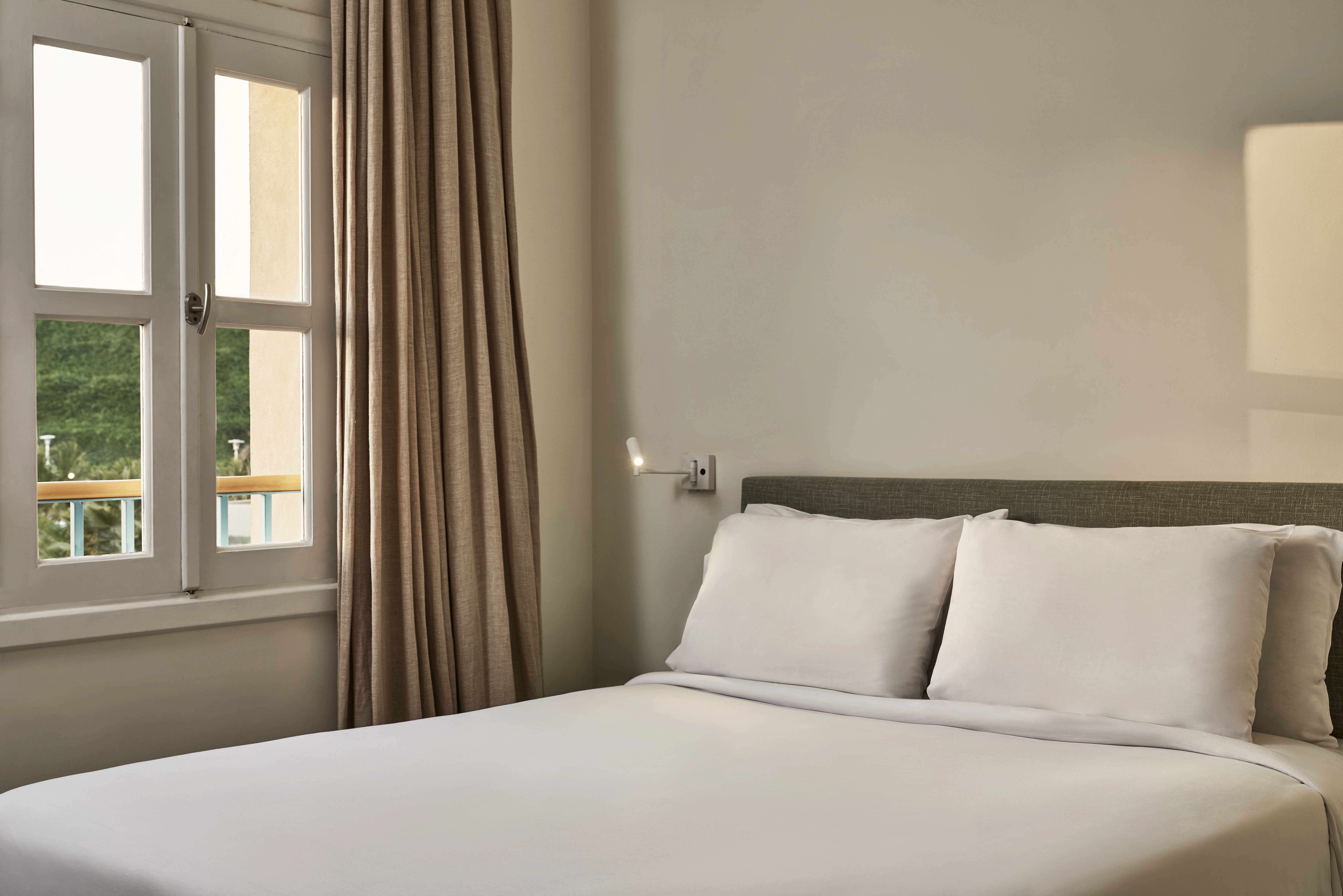 Captains Inn Standard Room